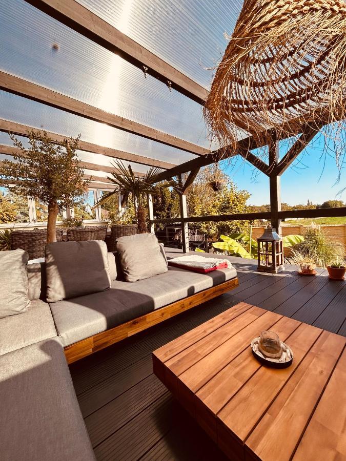 Pool, Sauna Und Blick Ins Gruene Wittenberg Bagian luar foto